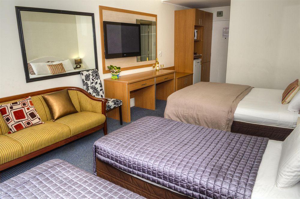 Auckland Airport Pacific Inn Exterior photo
