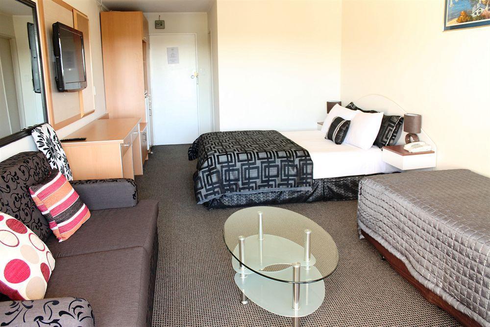 Auckland Airport Pacific Inn Exterior photo